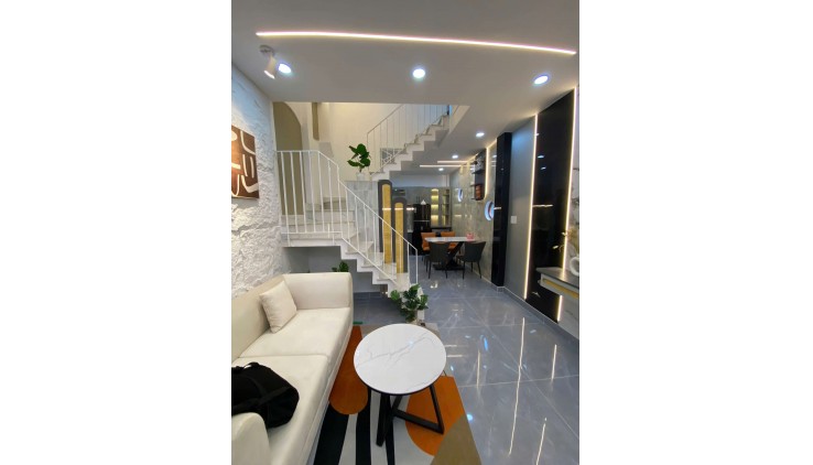 Bán Gấp Nhà Nguyễn Thái Sơn 4x8, 2 Tầng Nhà Đẹp Ở Ngay Chỉ 3.5 Tỉ